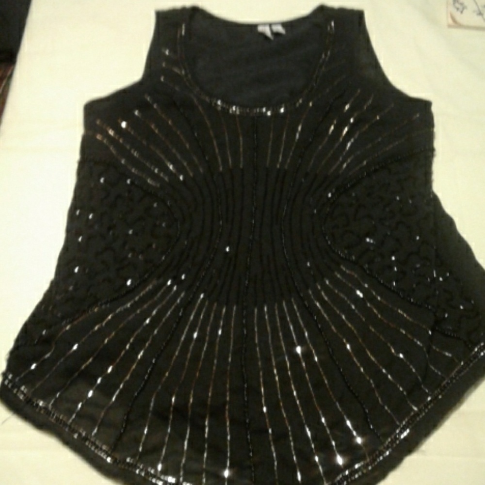 Decorative sleeveless  shirt by Madison size S (U)